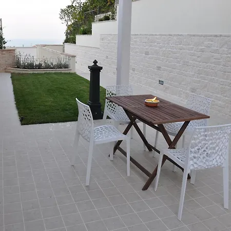Apartamento Quadrilocale, Giardino, Vista Mare *